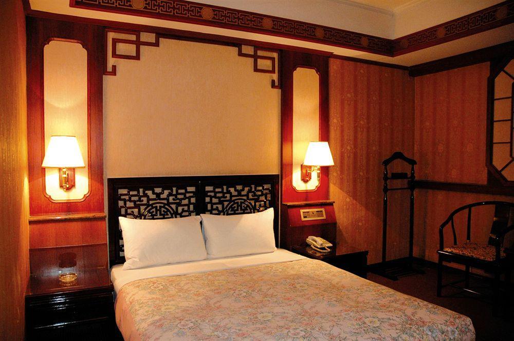 Hua Du Hotel Keelung Esterno foto