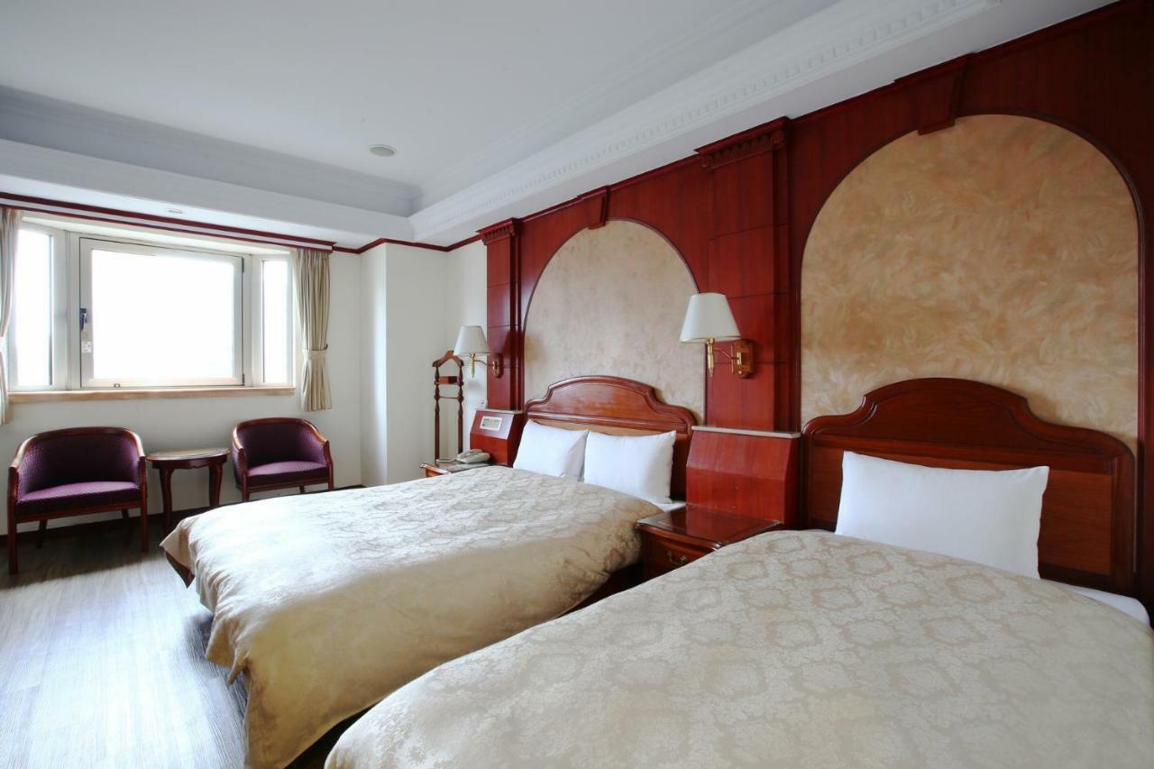 Hua Du Hotel Keelung Esterno foto