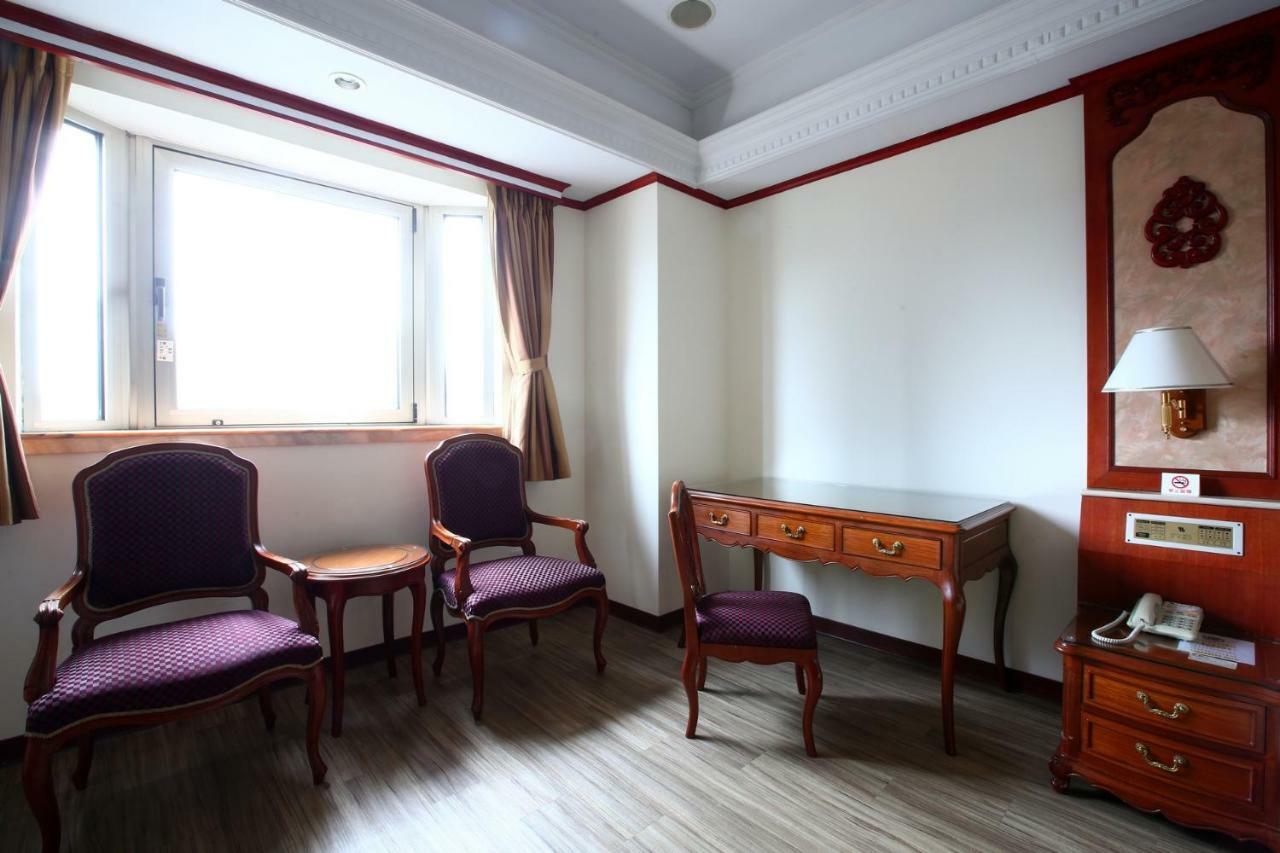 Hua Du Hotel Keelung Esterno foto