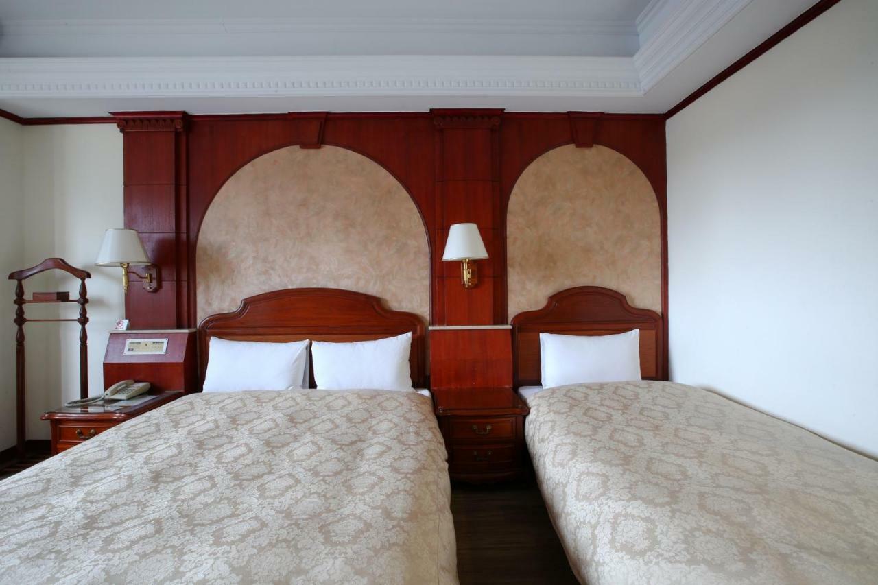 Hua Du Hotel Keelung Esterno foto