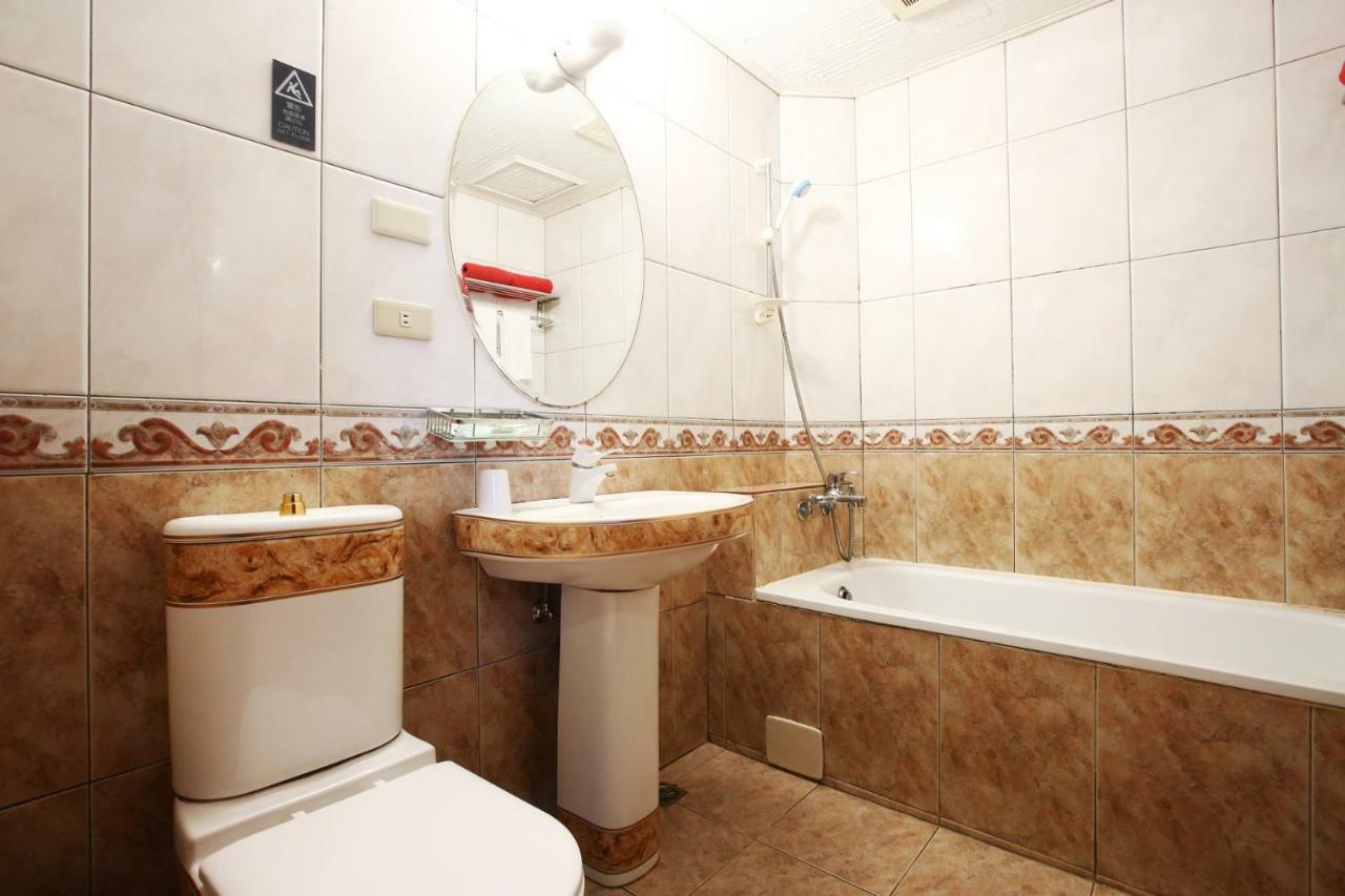 Hua Du Hotel Keelung Esterno foto