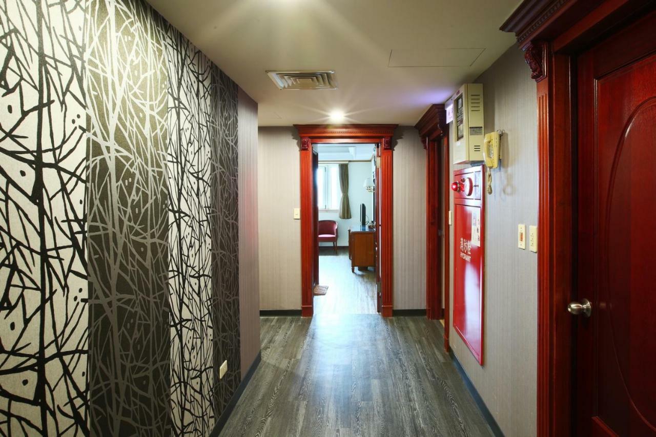 Hua Du Hotel Keelung Esterno foto