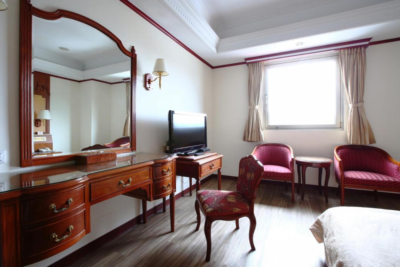 Hua Du Hotel Keelung Esterno foto