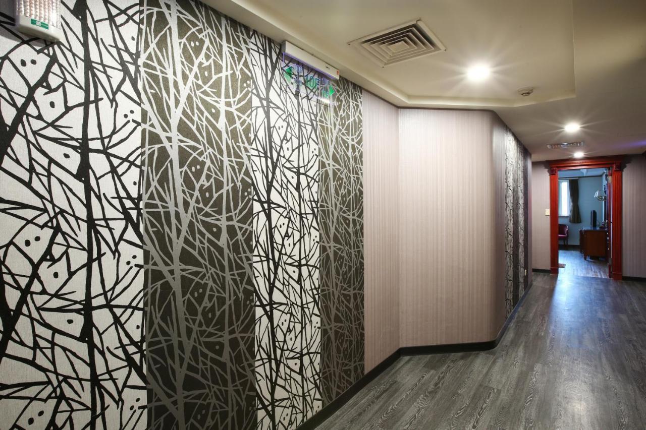 Hua Du Hotel Keelung Esterno foto